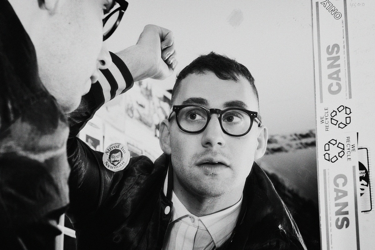 Jack Antonoff（FUN.）の新プロジェクトBLEACHERS、新曲「I Wanna Get Better」のMV公開。1st