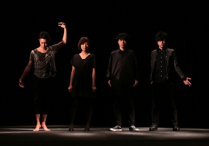 テスラは泣かない。、4/23にリリースするメジャー・デビュー・シングル『Lie to myself』のジャケット公開。リリース記念ライヴ東京公演にヒトリエがゲスト出演決定