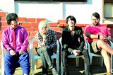 OverTheDogs、7月にニュー・ミニ・アルバム『冷やし中華以外、始めました。』のレコ発ワンマン3公演開催決定。イラストレーター"フクザワ"が手掛けた注目のジャケットも公開