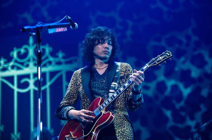 斉藤和義、6/18にリリースする"斉藤＆和義"ツアー日本武道館 公演 LIVE Blu-ray＆DVDの詳細を発表＆トレーラー映像公開。MANNISH BOYSの先行配信も決定