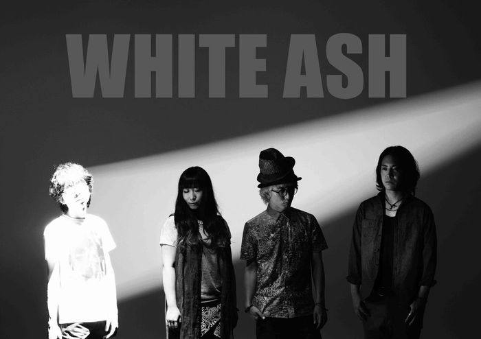 のび太（Vo/Gt）が光る！？WHITE ASH、モード学園とコラボした新アー写を公開