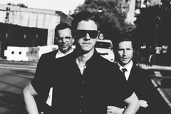 INTERPOL、アメリカのフェス"Austin City Limits Music Festival"で披露された「Anywhere」、「Breaker 1」、「All the Rage Back Home」のライヴ映像公開