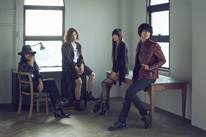 a flood of circle、11/5リリースのニュー・アルバム『GOLDEN TIME』のジャケット＆表題曲のMV公開。2マン・ツアーでcinema staffらと対バン決定