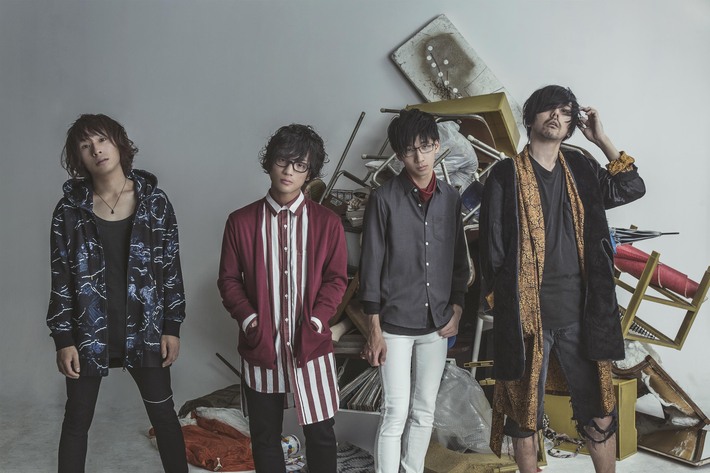 ヒトリエ、11/26にリリースする1stフル・アルバム『WONDER and WONDER』のジャケット＆トラック・リスト公開。初回盤付属DVDには東名阪ワンマン・ツアー・ファイナル公演の模様が収録