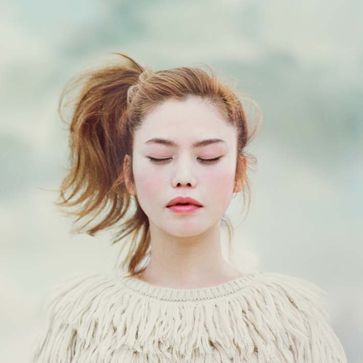 Chara、新曲「せつなくてごめんね」のMV公開。監督はRADWIMPSやサカナクション、 9mm Parabellum Bullet、木村カエラらを手掛ける島田大介