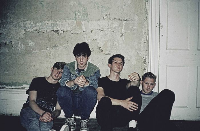 CIRCA WAVES、Sian Plummer（Dr）が家庭の事情により急遽来日中止。1/7-8の公演はサポート・ドラムを迎えて出演