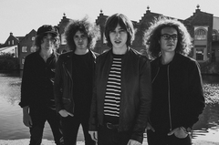 CATFISH AND THE BOTTLEMEN、来日公演前日の1/27にApple Store表参道にて無料アコースティック・ライヴ開催決定