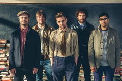 KAISER CHIEFS、新曲「Falling Awake」の音源公開