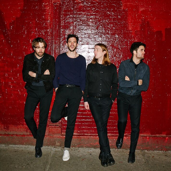 THE VACCINES、今春ニュー・アルバム『English Graffiti』のリリース決定。メンバーがカンフーに挑戦した「Handsome」のMV公開