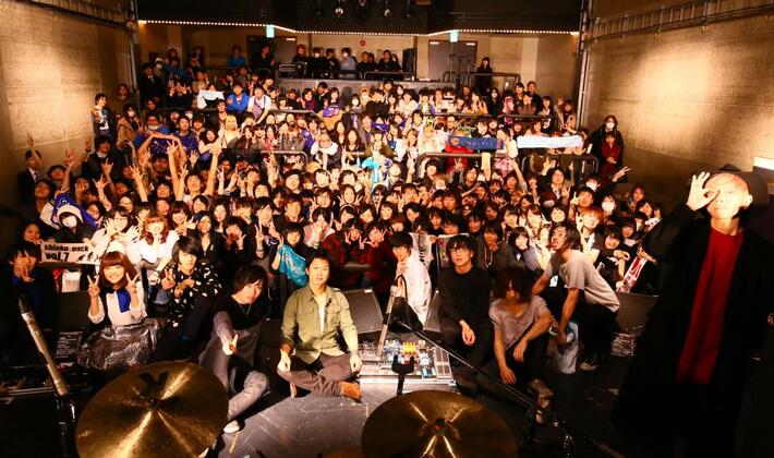 ヒトリエ、真空ホロウ、シナリオアートが熱演を繰り広げたSkream!×HMV共催イベント"ROCKのススメ Vol.2"、大盛況のうちに終了！ライヴ・レポートは近日公開予定！