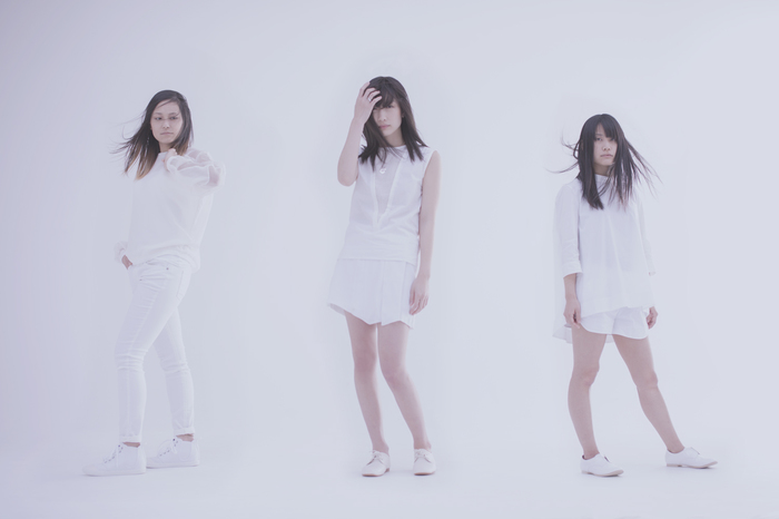 tricot、3/18リリースの2ndフル・アルバム『A N D』の特設フル試聴サイトが7日間限定で公開