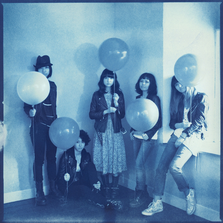 Drop's、4/22にリリースする3rd EP「未来」ライヴ・ダイジェスト映像＆最新アー写公開