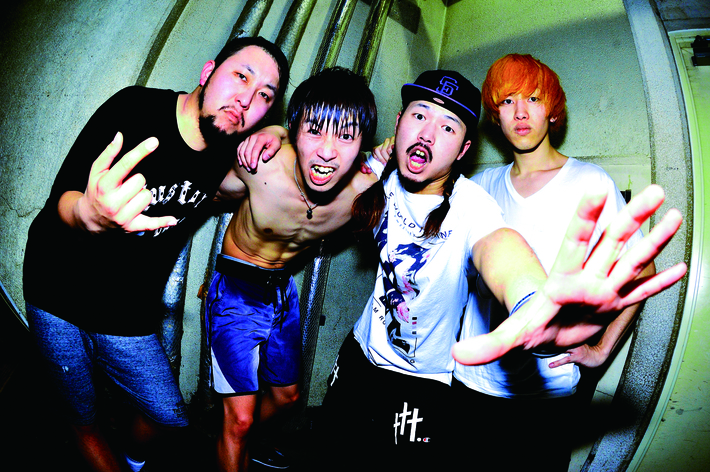 Rhythmic Toy World、4/8にリリースする1stフル・アルバム『BUFFeT』より「ファーストコール」のMV公開。忘れらんねえよ、真空ホロウら招いてリリース・ツアーの開催も発表