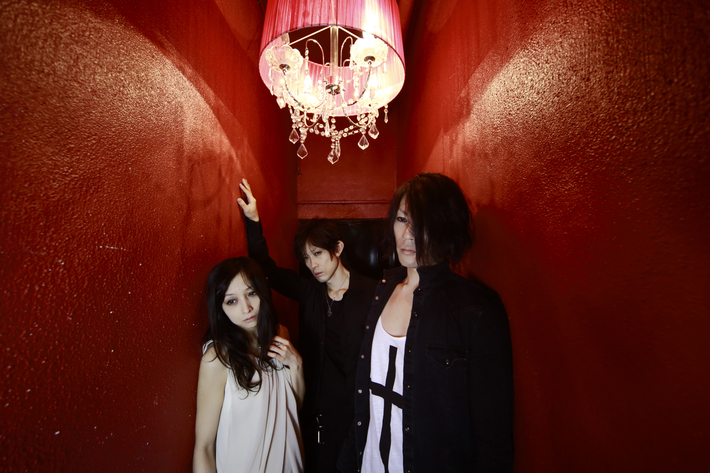 都内を中心に活動する3人組バンド 101A、6/16に渋谷CHELSEA HOTELにて開催する自主イベント"flood floor 青の境界"にdummy-xD、ENDER、TEARS OF THE REBEL出演決定