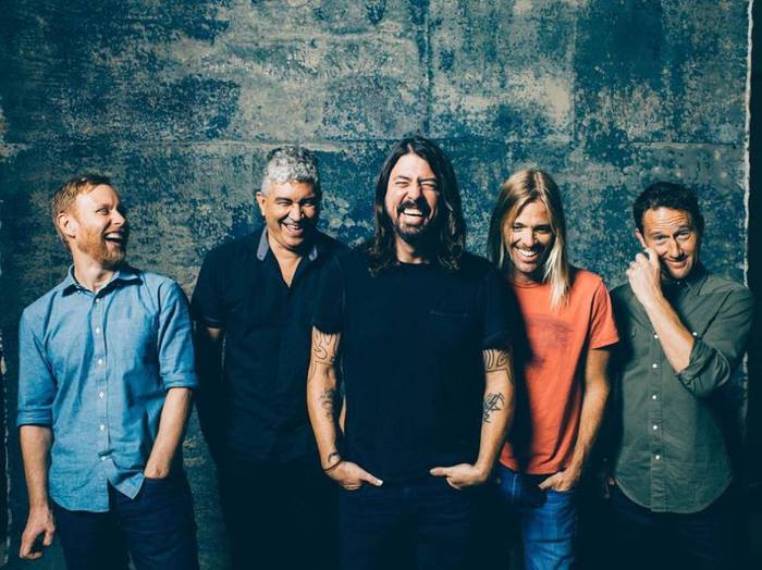 FOO FIGHTERS、ニューヨーク公演より「The Pretender」のパフォーマンス映像公開