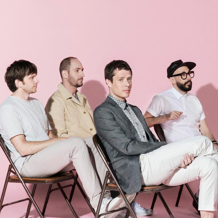 OK GO、マネキンに変身！？Perfumeの新曲「Pick Me Up」のMVにOK GOがカメオ出演