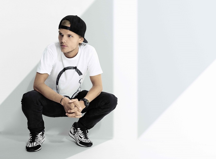 AVICII、10/10-12に富士急ハイランドと大阪にて来日公演の開催決定。ニュー・シングル「Waiting For Love」のリリック・ビデオも公開