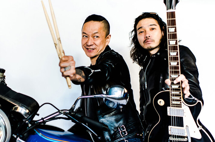 MANNISH BOYS(斉藤和義×中村達也)、6/24にニュー・シングル『曲がれない』リリース決定