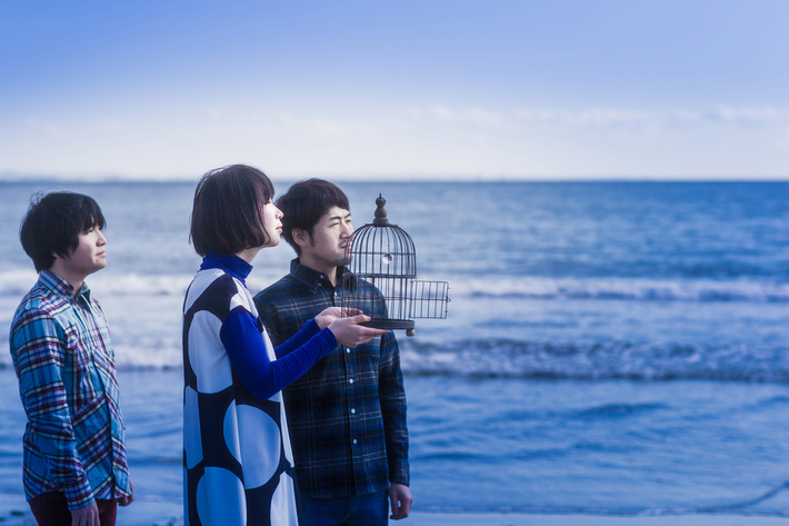 ピロカルピン、5/13リリースの2ndフル・アルバム『a new philosophy』より「ワンダーワールド」のMV公開