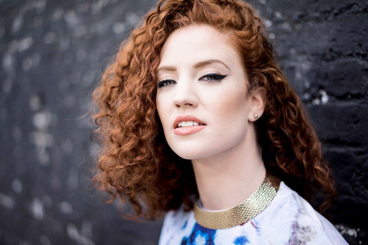 Clean Banditの Rather Be のヴォーカルを務めたシンガー ソングライター Jess Glynne デビュー アルバム I Cry When I Laugh の国内盤を8 19にリリース決定 Clean Banditの Rather Be のヴォーカルを務めたシンガー ソングライター Jess Glynne デビュー アルバム I Cry When I Laugh の国内盤を8 19にリリース決定