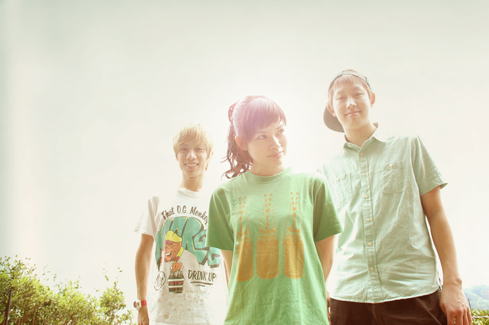 愛媛発の男女ツイン・ヴォーカル・パンク・バンド LONGMAN、8/19に2ndミニ・アルバム『tick』リリース決定