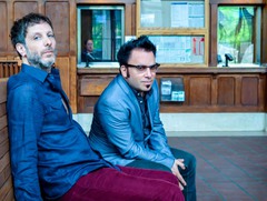 アメリカ屈指のサイケデリック・ポップ・バンド MERCURY REV、9/18にニュー･アルバム『The Light In You』リリース決定。リード曲「The Queen Of Swans」の音源も公開 