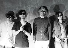 神戸発のオルタナティヴ・ロック・バンド alcott、3rdアルバム『KHUSER -フセル-』より「ポップコーンウーマンに捧ぐ」のMV公開