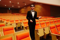奇妙礼太郎、サントリー"オールフリー"のテレビCMに初出演。松田聖子の名曲「白いパラソル」を弾き語りでカヴァー
