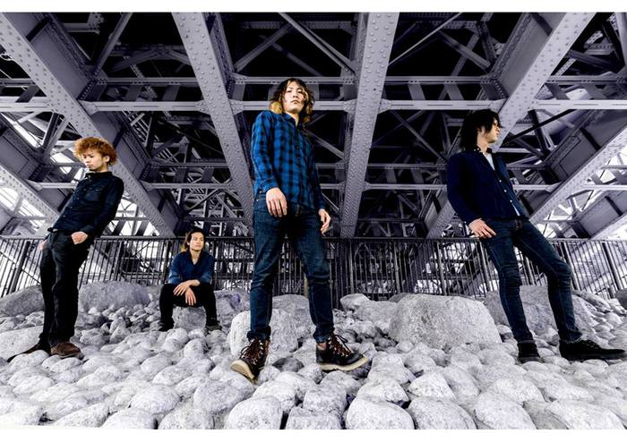 神戸発の4人組ロック・バンド TAKECOVER、本日リリースした初の全国流通盤ミニ・アルバム『コネクショナリズム』より「深海ソナー」のMV公開