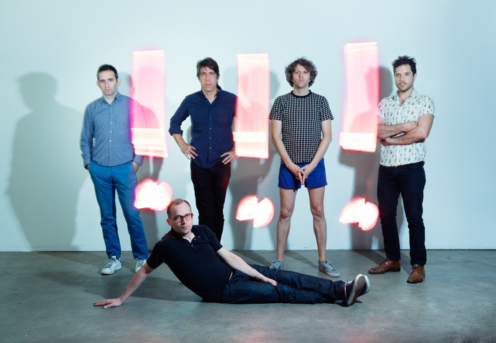 10月に東阪で来日公演を開催する !!!（チック・チック・チック）、10/6リリースのニュー・アルバム『As If』より「Every Little Bit Counts」の音源公開。静岡県で開催の野外フェス"朝霧JAM"に出演決定