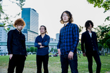 神戸発の4人組ロック・バンドTAKECOVER、7/8リリースの初の全国流通作『コネクショナリズム』と7月よりライヴ会場限定で販売されるミニ・アルバム『シグナリズム』のジャケットを公開