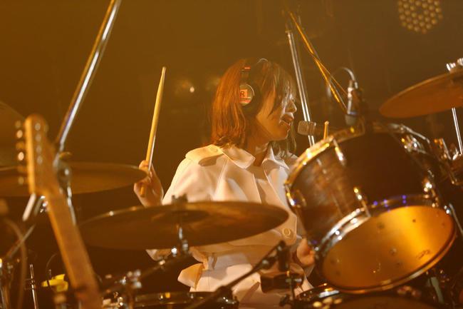 akai-live-2.jpg