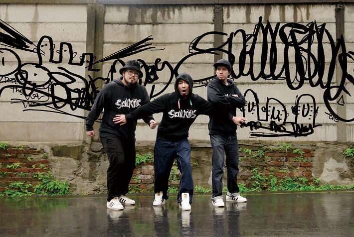 突然変異的アヴァン・ヒップホップ  skillkills、11/25リリースの1st EPより、人気アニメ"ニンジャスレイヤー フロムアニメイシヨン"第12話のEDテーマ「Neo Cyber Madness」のMV公開