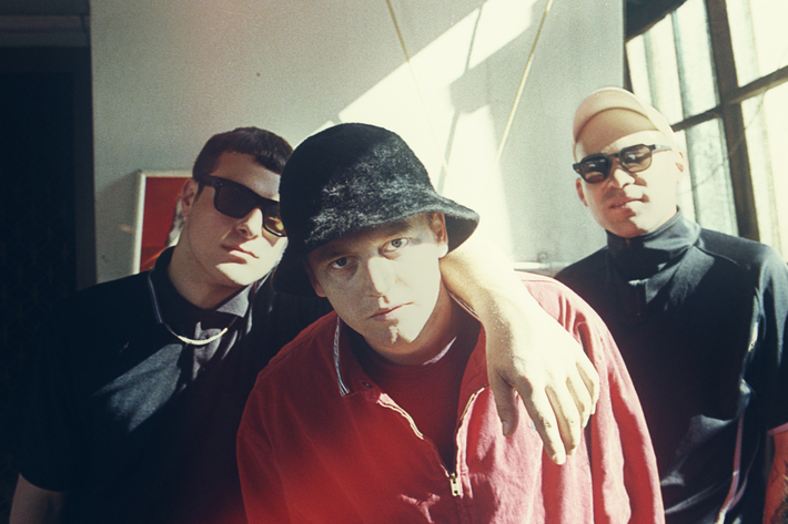 シドニー発のインディー・ロック・バンド DMA'S、来年2月にデビュー・アルバム『Hills End』リリース決定