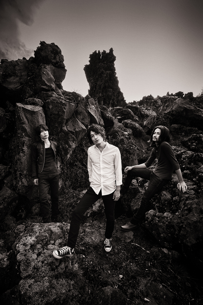 DOES、新曲「KNOW KNOW KNOW」がTVアニメ"銀魂°"の新OPテーマに決定