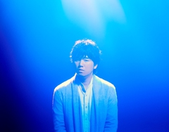 秦 基博、12/16リリースのニュー・アルバム『青の光景』初回盤付属DVDのダイジェスト映像公開