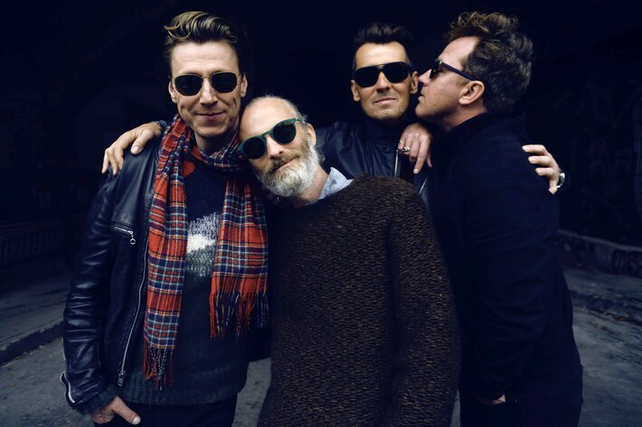 TRAVIS、4月に通算8枚目となるニュー・アルバム『Everything At Once』リリース決定。収録曲「3 Miles High」のMV公開