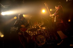 BURNOUT SYNDROMES、ラスト・インディーズ・ツアー名古屋公演のライヴ音源をZIP-FM"GROOVER'S DIVE"にて2/18にオンエア決定