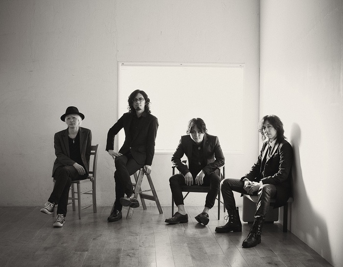 THE YELLOW MONKEYの菊地英昭（Gt）率いるbrainchild's、2/24リリースのニュー・ミニ・アルバム『HUSTLER』のジャケット写真公開