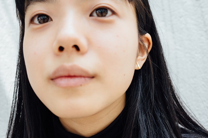 23歳のシンガー・ソングライター"カネコアヤノ"、手作りの弾き語りCD『hug』をリリース。6/12に柴田聡子との2マン・ライヴを開催