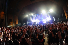 アルカラ、グドモ、モールル、SUPER BEAVER、片平里菜、BRADIOらが出演するLACCO TOWER主催フェス"I ROCKS 2016"、タイムテーブル公開