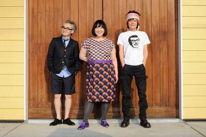 ザ・クロマニヨンズ真島昌利（Gt/Vo）、ヒックスヴィル真城めぐみ（Vo）＆中森泰弘（Gt/Vo）によるバンド"ましまろ"、6/22に2ndシングル『遠雷』リリース決定