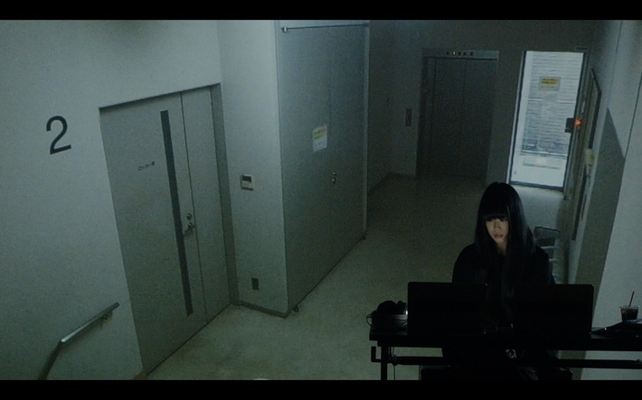 相対性理論、4/27リリースのニュー・アルバム『天声ジングル』より黒沢清が監督を務めた「FLASHBACK」のMV公開