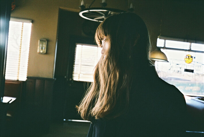 野田洋次郎（RADWIMPS）、TK（凛として時雨）、Taka（ONE OK ROCK）が参加。話題の女性シンガー Aimer、2ヶ月連続シングルのリリースが決定