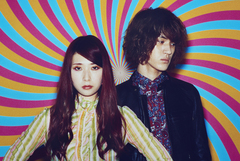 GLIM SPANKY、2ndアルバム『Next One』初回盤特典DVDの収録内容発表。CD購入先着特典"ONE PIECE スペシャル黄金スリーブケース"のデザインも公開