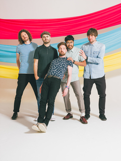 KAISER CHIEFS、10月にニュー・アルバム『Stay Together』リリース決定。収録曲「Parachute」の音源公開