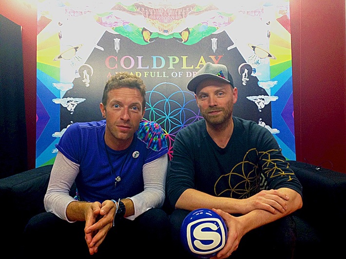 COLDPLAY、スペインのバルセロナで開催したワールド・ツアー"A Head Full of Dreams Tour"の模様を7/2にスペースシャワーTVにて放送決定