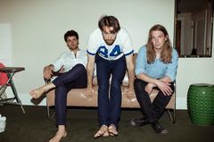 THE VACCINES、Pete Robertson（Dr）の脱退を発表