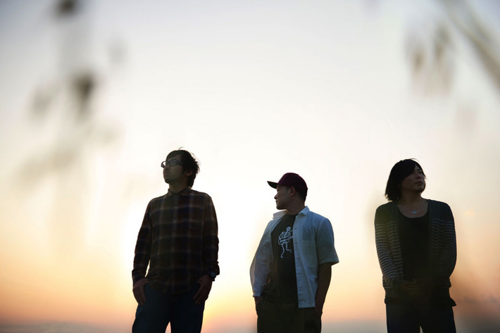 秀吉、8/3リリースの3rdフル・アルバム『ロックンロール』よりリード曲「明日はない」のMV＆最新ヴィジュアル公開。8月より開催するリリース・ツアーの日程も