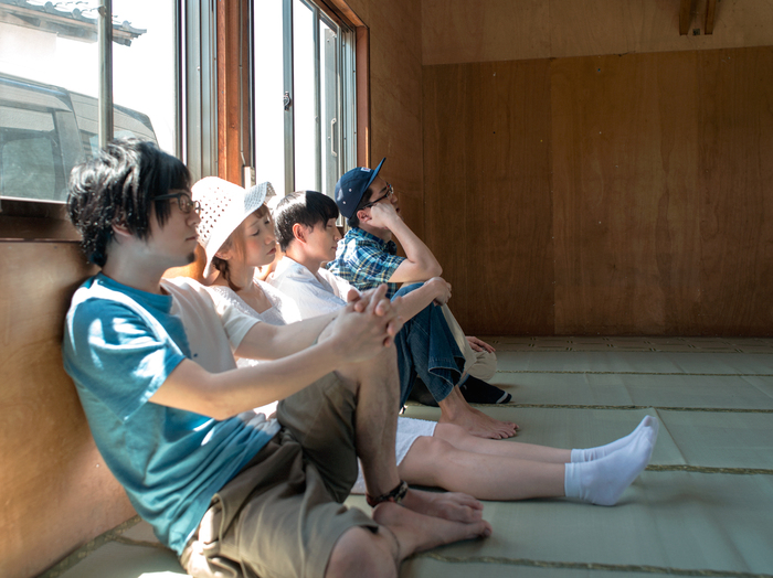 神聖かまってちゃん、8/6に大阪城野外音楽堂にて開催する主催野外フェス"Net Generation."最終ゲストにヤバイTシャツ屋さん、tofubeatsが決定